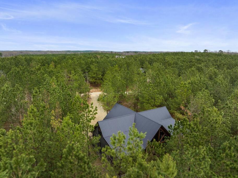 Lone Pine Lodge. Brand New! 2 Bedroom Luxury Cabin. Брокен-Боу Экстерьер фото